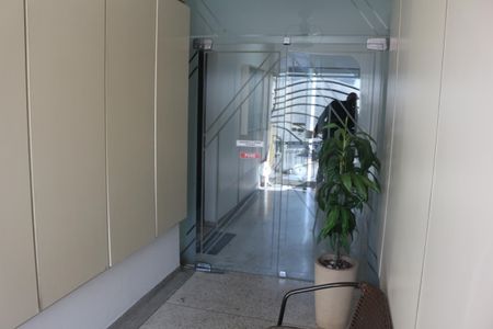Apartamento à venda com 74m², 2 quartos e 1 vagaHall social