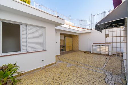 Casa para alugar com 183m², 3 quartos e 2 vagas Casa para alugar com 183m², 3 quartos e 2 vagasQuintal