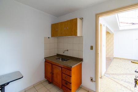 Casa para alugar com 183m², 3 quartos e 2 vagas Casa para alugar com 183m², 3 quartos e 2 vagasQuarto de Serviço