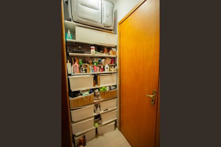 Casa à venda com 240m², 3 quartos e 2 vagas Casa à venda com 240m², 3 quartos e 2 vagasCloset do quarto 3