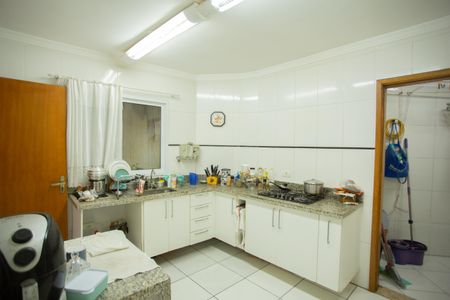 Casa à venda com 240m², 3 quartos e 2 vagas Casa à venda com 240m², 3 quartos e 2 vagasCozinha