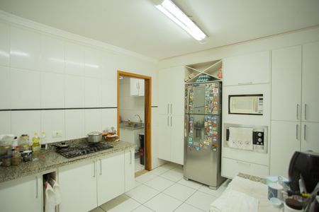 Casa à venda com 240m², 3 quartos e 2 vagas Casa à venda com 240m², 3 quartos e 2 vagasCozinha