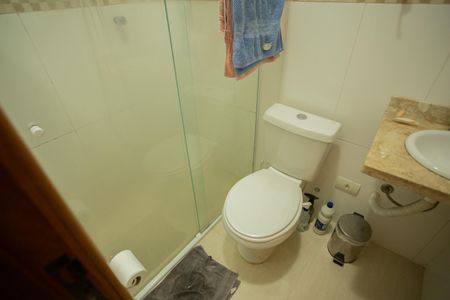 Casa à venda com 240m², 3 quartos e 2 vagas Casa à venda com 240m², 3 quartos e 2 vagasBanheiro do Quarto 1