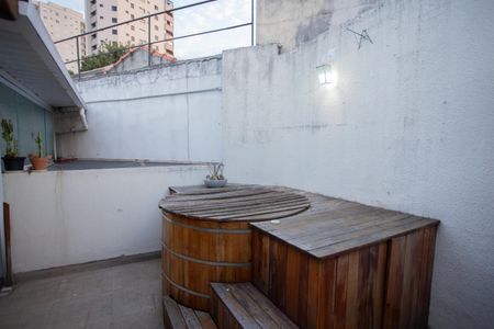 Casa à venda com 240m², 3 quartos e 2 vagas Casa à venda com 240m², 3 quartos e 2 vagasÁrea comum