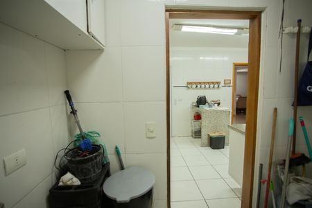 Casa à venda com 240m², 3 quartos e 2 vagas Casa à venda com 240m², 3 quartos e 2 vagasÁrea de Serviço