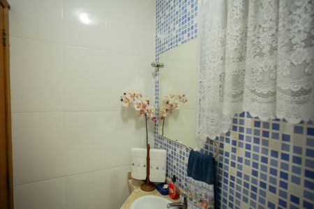 Casa à venda com 240m², 3 quartos e 2 vagas Casa à venda com 240m², 3 quartos e 2 vagasLavabo da Sala