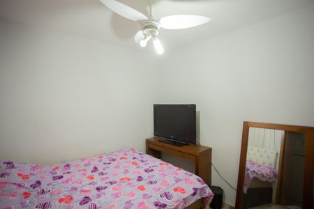 Casa à venda com 240m², 3 quartos e 2 vagas Casa à venda com 240m², 3 quartos e 2 vagasQuarto 2