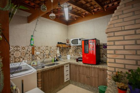 Casa à venda com 240m², 3 quartos e 2 vagas Casa à venda com 240m², 3 quartos e 2 vagasÁrea de Serviço