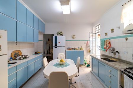 Casa à venda com 240m², 3 quartos e 3 vagasCozinha