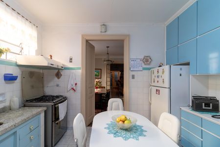 Casa à venda com 240m², 3 quartos e 3 vagasCozinha