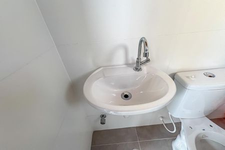 Apartamento à venda com 130m², 2 quartos e 4 vagas Apartamento à venda com 130m², 2 quartos e 4 vagasBanheiro Social