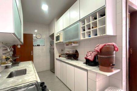 Apartamento para alugar com 118m², 3 quartos e 2 vagas Apartamento para alugar com 118m², 3 quartos e 2 vagasCozinha