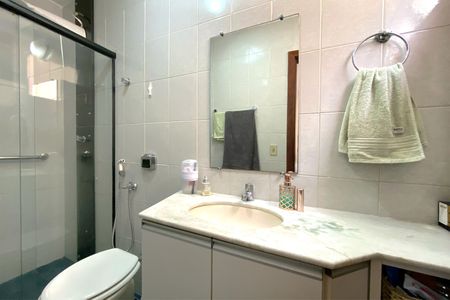 Apartamento para alugar com 118m², 3 quartos e 2 vagas Apartamento para alugar com 118m², 3 quartos e 2 vagasBanheiro da Suíte