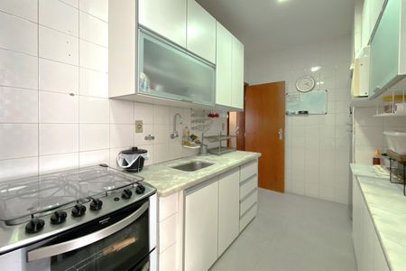 Apartamento para alugar com 118m², 3 quartos e 2 vagas Apartamento para alugar com 118m², 3 quartos e 2 vagasCozinha