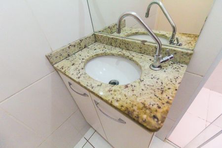 Casa de condomínio para alugar com 72m², 2 quartos e 2 vagas Casa de condomínio para alugar com 72m², 2 quartos e 2 vagasBanheiro