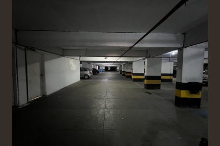 Apartamento à venda com 175m², 2 quartos e 2 vagas Apartamento à venda com 175m², 2 quartos e 2 vagasGaragem