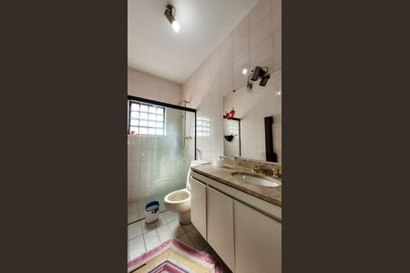 Casa à venda com 212m², 3 quartos e 2 vagasBanheiro Social