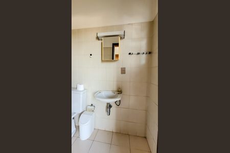 Casa à venda com 212m², 3 quartos e 2 vagasBanheiro de serviço