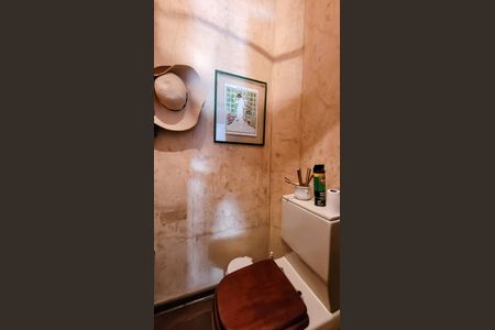 Casa à venda com 212m², 3 quartos e 2 vagasLavabo