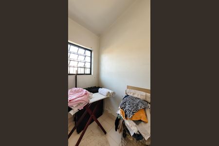 Casa à venda com 212m², 3 quartos e 2 vagasQuarto de Serviço