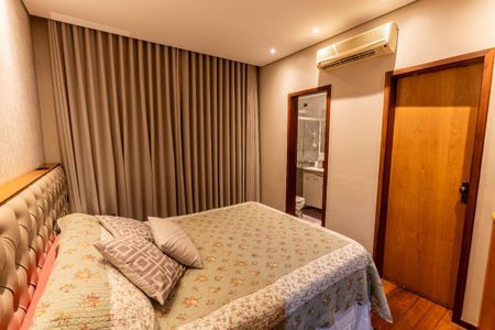 Apartamento à venda com 260m², 4 quartos e 3 vagas