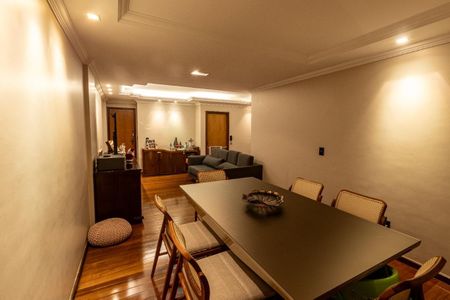 Apartamento à venda com 260m², 4 quartos e 3 vagas