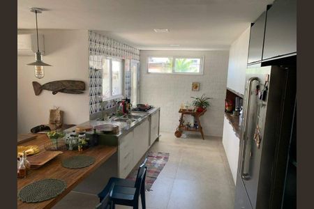 Apartamento à venda com 180m², 3 quartos e 2 vagas