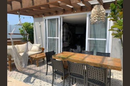 Apartamento à venda com 180m², 3 quartos e 2 vagas