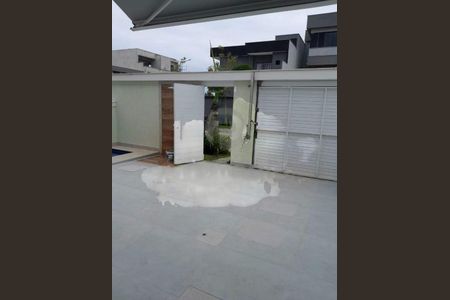 Casa à venda com 283m², 5 quartos e 2 vagas