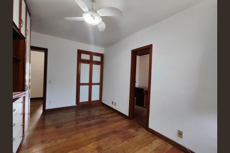 Casa à venda com 544m², 5 quartos e 3 vagas Casa à venda com 544m², 5 quartos e 3 vagasSuíte 5 (Canadense)