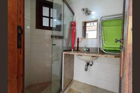 Casa à venda com 544m², 5 quartos e 3 vagas Casa à venda com 544m², 5 quartos e 3 vagasBanheiro Social