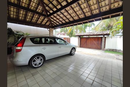 Casa à venda com 544m², 5 quartos e 3 vagas Casa à venda com 544m², 5 quartos e 3 vagasGaragem