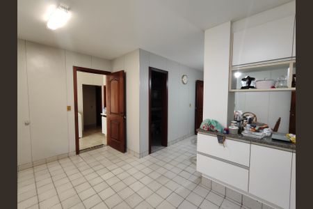 Casa à venda com 544m², 5 quartos e 3 vagas Casa à venda com 544m², 5 quartos e 3 vagasCozinha