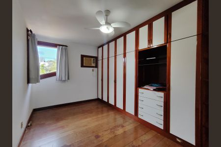 Casa à venda com 544m², 5 quartos e 3 vagas Casa à venda com 544m², 5 quartos e 3 vagasSuíte 5 (Canadense)