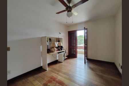 Casa à venda com 544m², 5 quartos e 3 vagas Casa à venda com 544m², 5 quartos e 3 vagasSuíte 4 (Canadense)