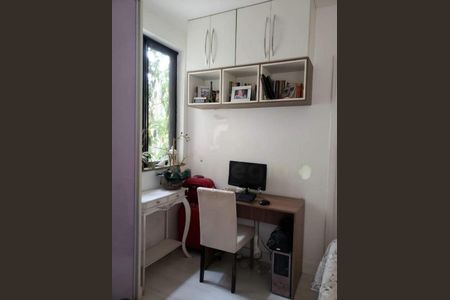 Casa à venda com 105m², 3 quartos e 1 vaga