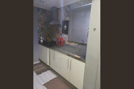 Casa à venda com 105m², 3 quartos e 1 vaga