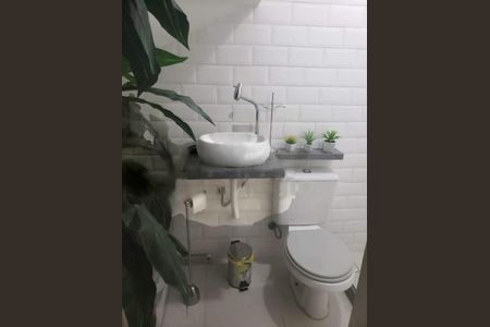 Casa à venda com 105m², 3 quartos e 1 vaga