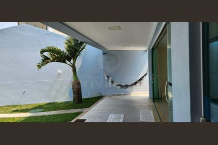 Casa à venda com 290m², 3 quartos e 3 vagas