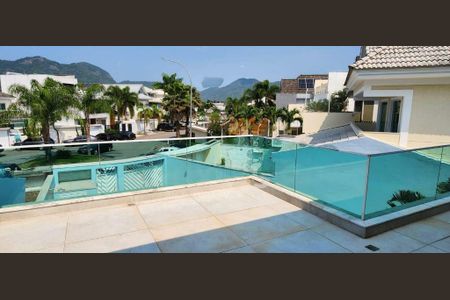 Casa à venda com 290m², 3 quartos e 3 vagas