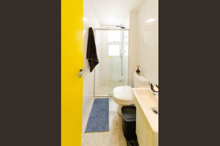 Apartamento à venda com 127m², 2 quartos e 2 vagas Apartamento à venda com 127m², 2 quartos e 2 vagasBanheiro social