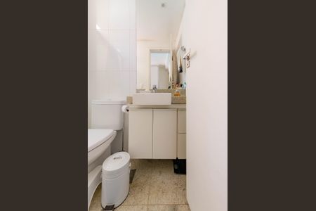 Apartamento à venda com 127m², 2 quartos e 2 vagas Apartamento à venda com 127m², 2 quartos e 2 vagasBanheiro suíte