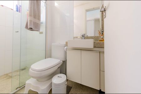 Apartamento à venda com 127m², 2 quartos e 2 vagas Apartamento à venda com 127m², 2 quartos e 2 vagasBanheiro suíte