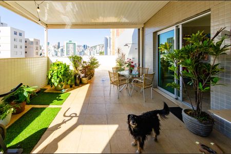 Apartamento à venda com 127m², 2 quartos e 2 vagas Apartamento à venda com 127m², 2 quartos e 2 vagasVaranda da Sala