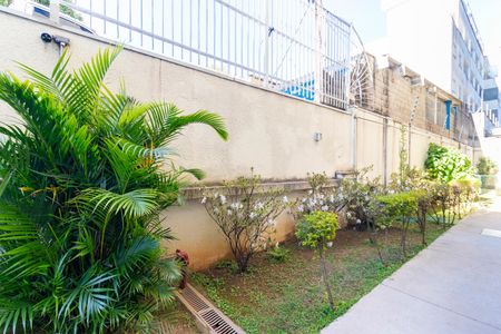 Apartamento à venda com 50m², 2 quartos e 1 vaga Apartamento à venda com 50m², 2 quartos e 1 vagaÁrea externa