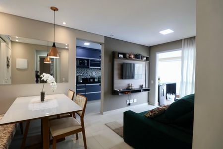 Apartamento para alugar com 67m², 2 quartos e 2 vagasSala