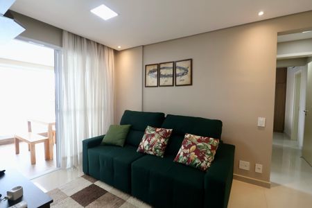 Apartamento para alugar com 67m², 2 quartos e 2 vagasSala