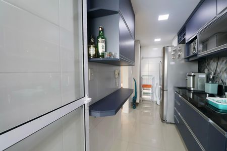 Apartamento para alugar com 67m², 2 quartos e 2 vagasCozinha