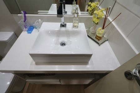 Apartamento para alugar com 67m², 2 quartos e 2 vagasBanheiro Social