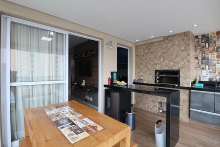 Apartamento para alugar com 67m², 2 quartos e 2 vagasVaranda